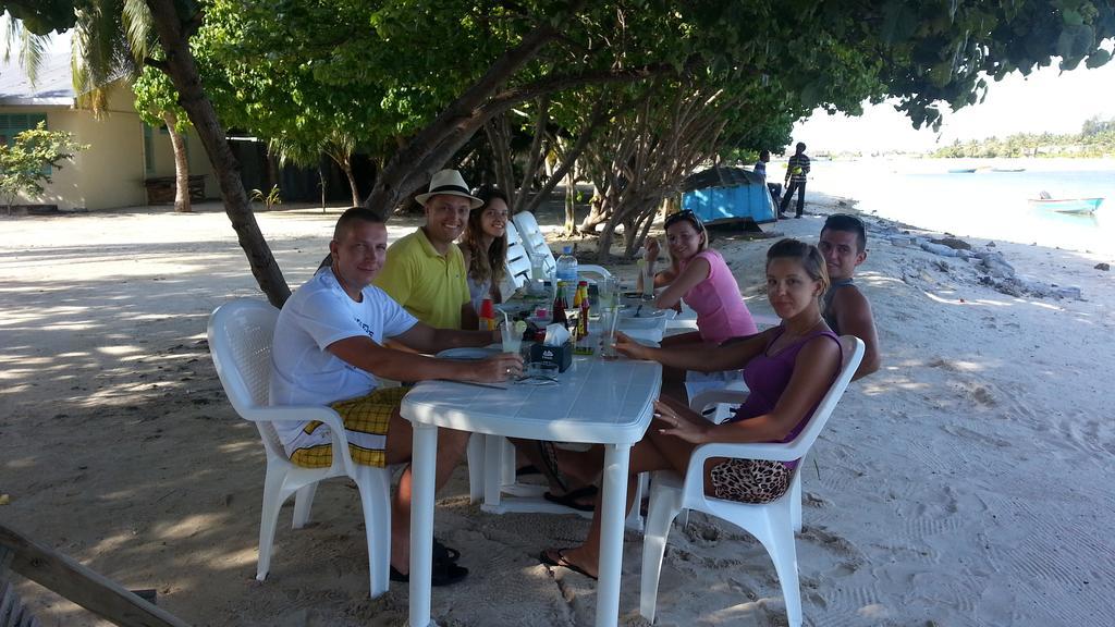 Rip Tide Vacation Inn, K.Guraidhoo Guraidhoo  Esterno foto