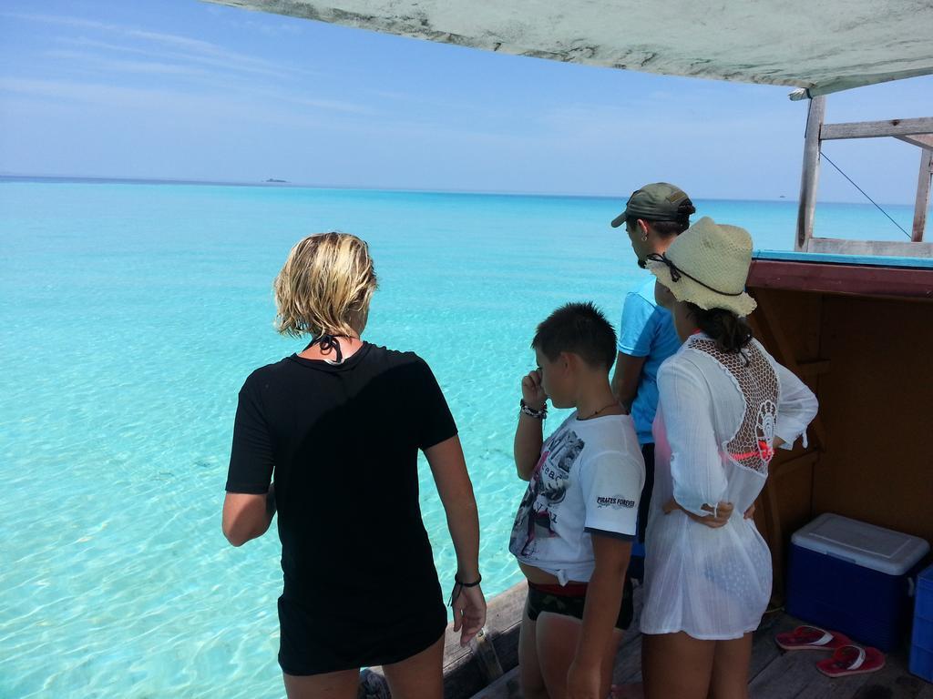 Rip Tide Vacation Inn, K.Guraidhoo Guraidhoo  Esterno foto