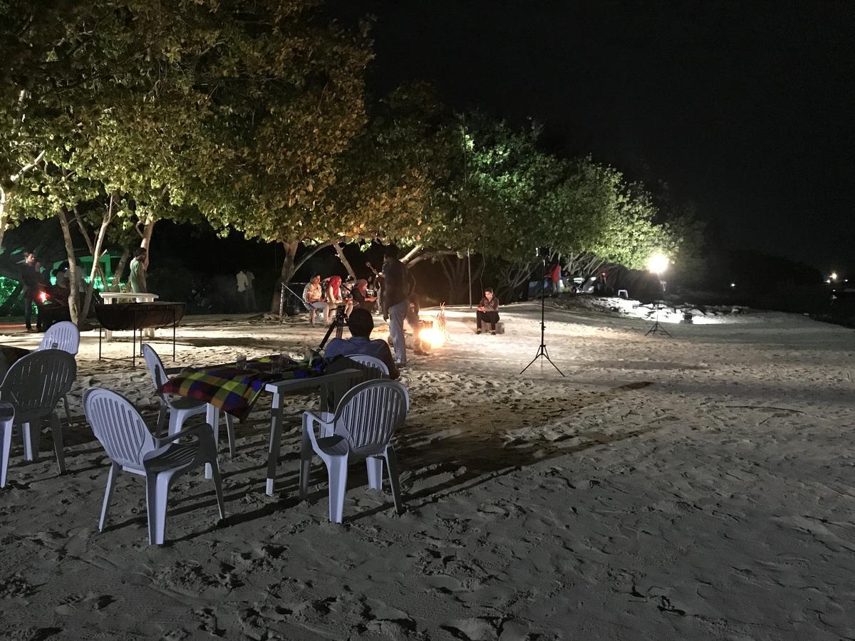 Rip Tide Vacation Inn, K.Guraidhoo Guraidhoo  Esterno foto